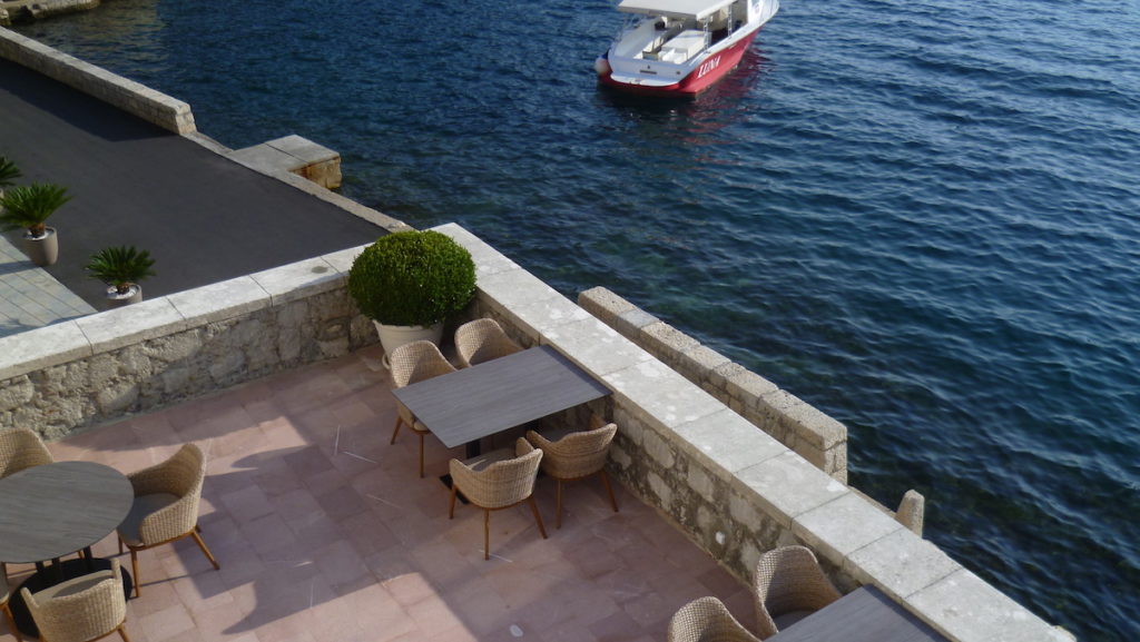 terrasse hotel bateau